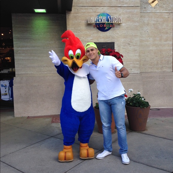 Meet your Posher, Esteban - Picture 1 of 1